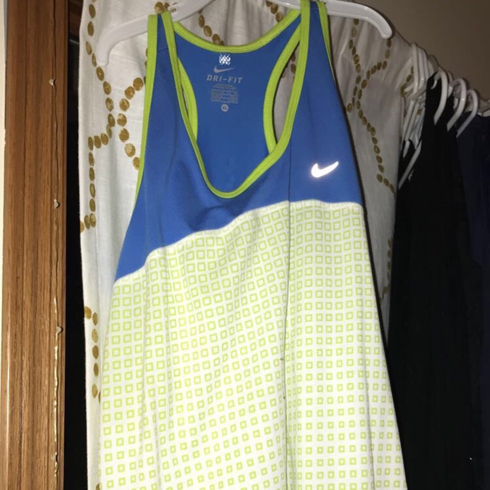 Nike Workout Top